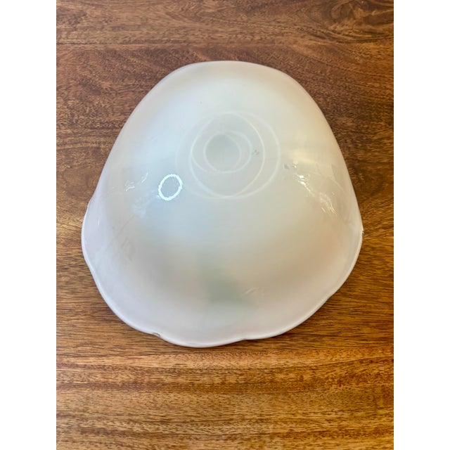 Vintage Murano Seashell Art Glass Bowl, Italian Cased Glass Catchall Dish For Sale In Miami - Image 6 of 7