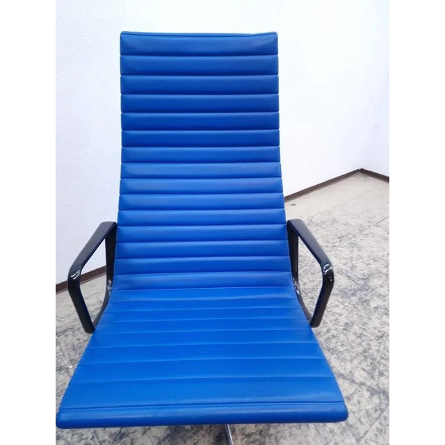 1950s Set of 124 Leather Lounge Chair and Footstool by Hermann Miller for Vitra, 1958 For Sale - Image 5 of 13