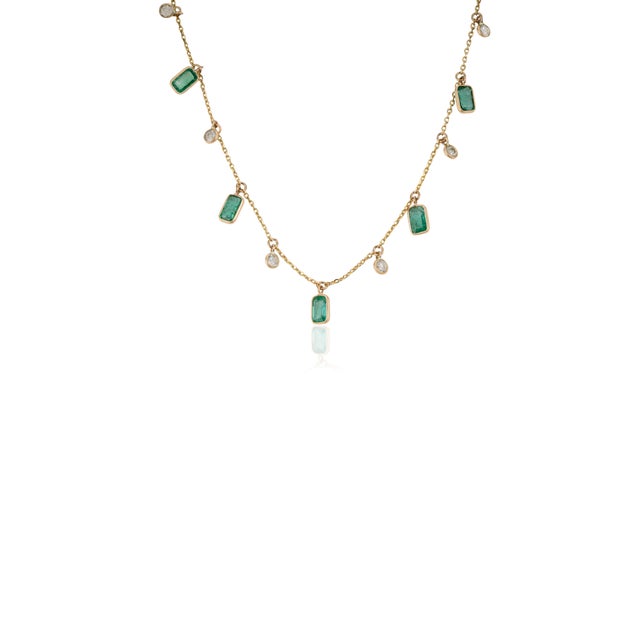 2.4ct Emerald & Diamond Drop Charm Necklace in 14k Yellow Gold For Sale - Image 4 of 15