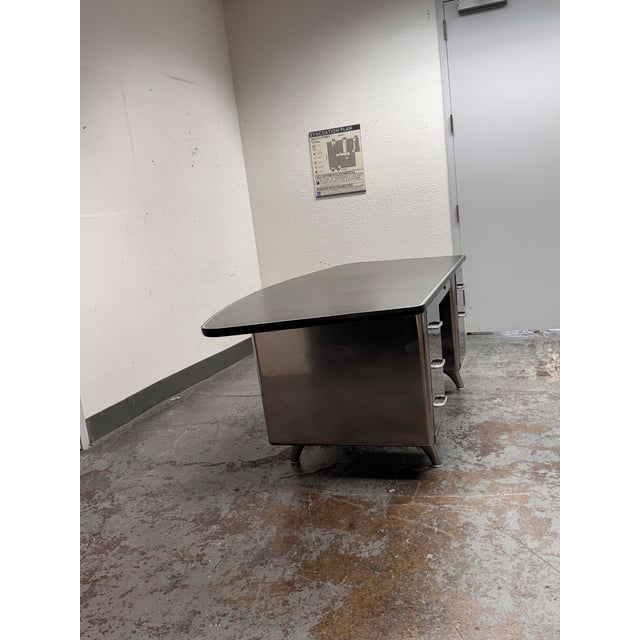 Mid 20th Century All Steel Equipment Tanker Desk For Sale In San Francisco - Image 6 of 12
