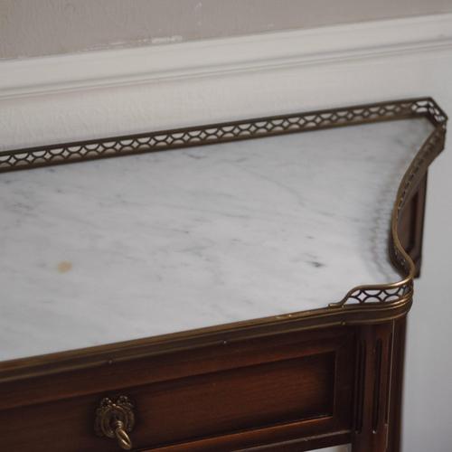 French Louis XVI Style Mahogany Console Table with Marble Top, 1890s For Sale - Image 5 of 12