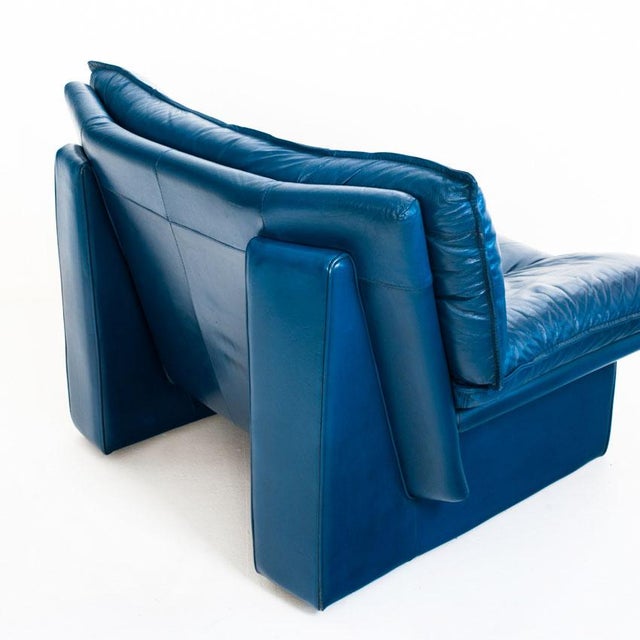 Set of Vintage Blue Leather Armchair and Ottoman by Nicoletti Salotti for Avanti, Italy, 1980s For Sale - Image 10 of 18