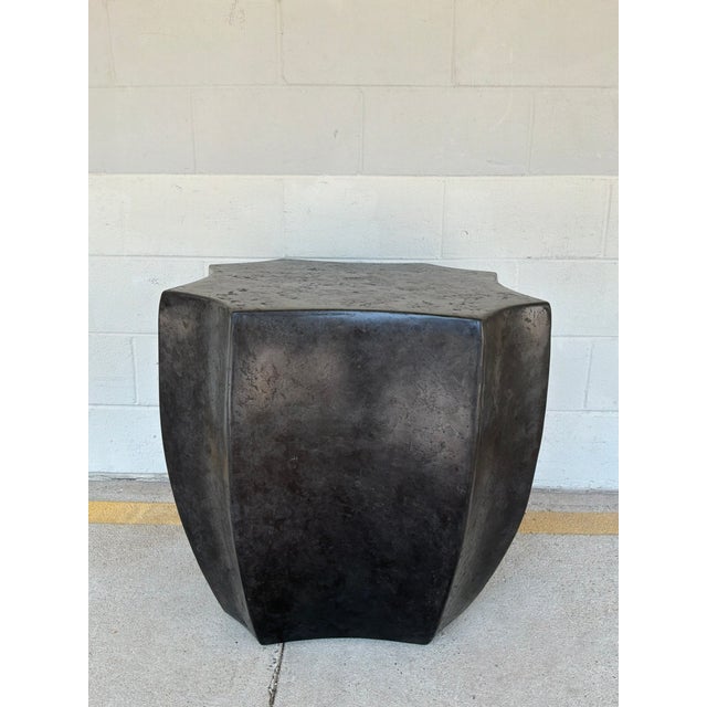 2020s Century Furniture Obsidian Lamp Table For Sale - Image 5 of 7