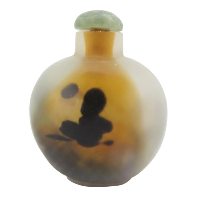 Chinese Natural Silhouette Shadow Agate Snuff Bottle With Green Stopper For Sale