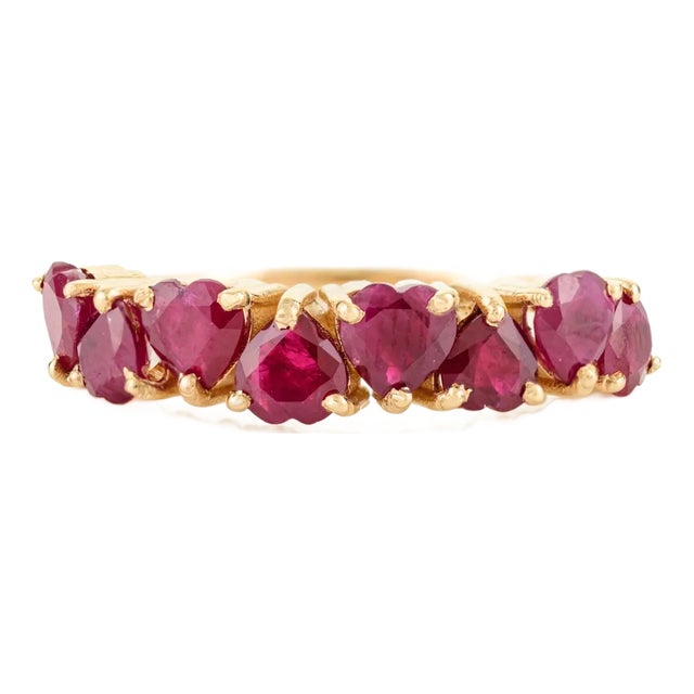 18k Gold Heart Cut Ruby Modern Wedding Band Ring for Bride Size 6 For Sale