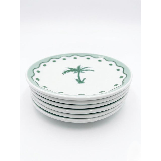 Bring a touch of breezy, tropical elegance and curated boutique charm to your next gathering with this striking set of six...