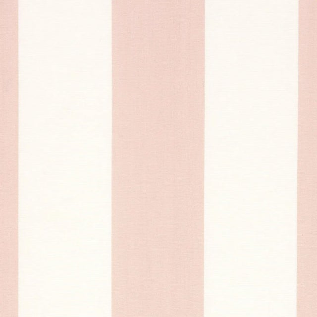 James Stripe is not too casual and not too dressy, making it the perfect wide stripe. You'll find yourself turning to it...