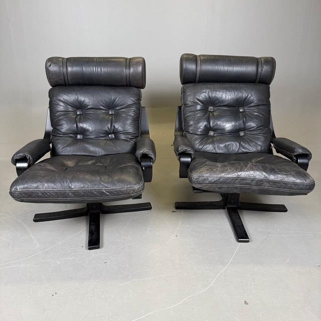 1970s Mid-Century Modern Spinning Chairs in Black Leather, 1970s, Set of 2 For Sale - Image 5 of 6