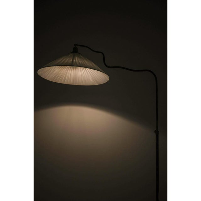 Adjustable Floor Lamp in Brass, 1940s For Sale - Image 3 of 9