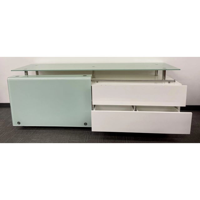 White Mid Century Modern White Lacquered and Glass Console, Dresser or Sideboard For Sale - Image 8 of 11