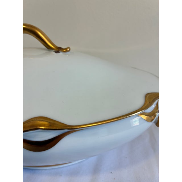 Haviland & Co. Vintage Haviland & Co. Limoges Gold Gilt Covered Vegetable Tureen For Sale - Image 4 of 12