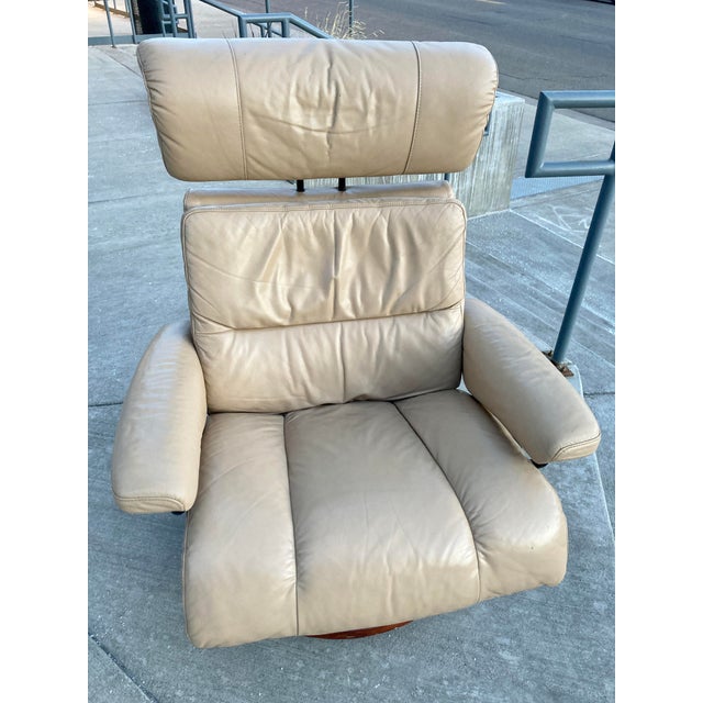 Ekornes Stressless Model “Savannah” Leather Lounge Chair Chairish