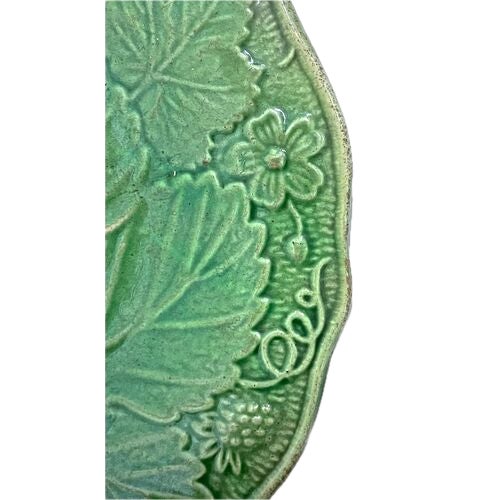 19th Century Antique Green Majolica Grape Leaf Plate For Sale - Image 5 of 5