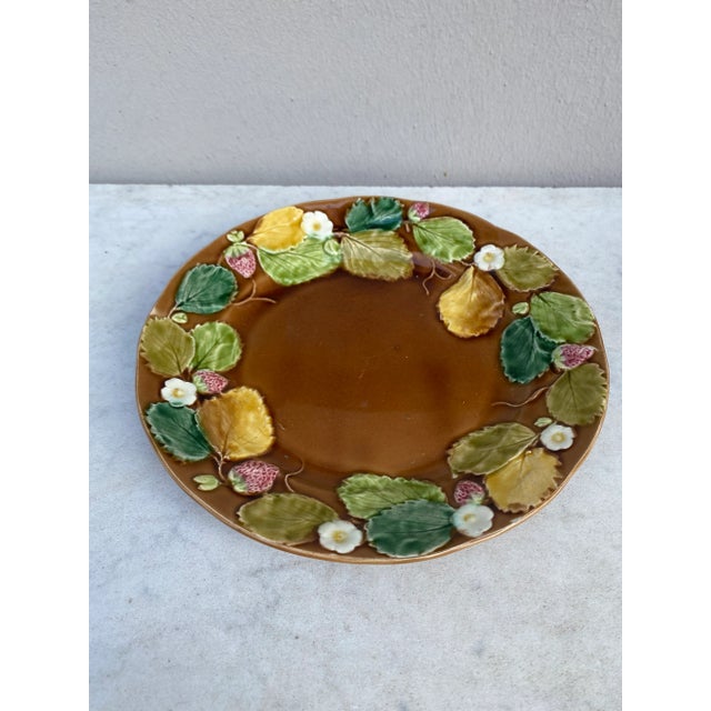 19th Century French Majolica Strawberries Plate Luneville. Rare plate.