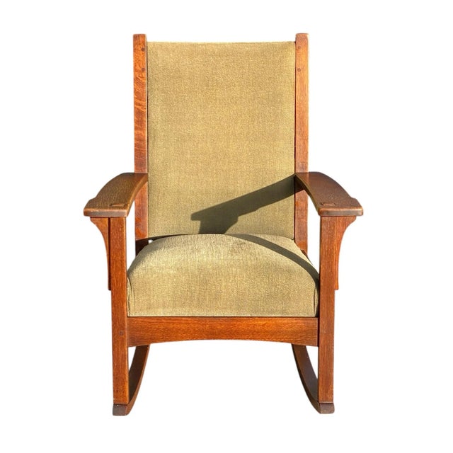 Bay Colony Antiques is proud to offer for sale this fantastic early 20th century antique Arts & Crafts / Mission Oak L&JG...