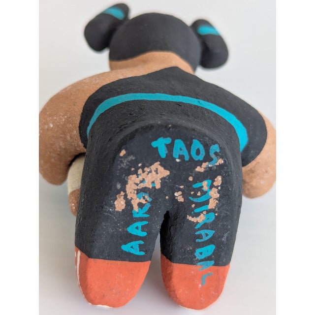 Taos Pueblo Pottery Micaeous Clay Storyteller by Aaron Mirabel For Sale In Santa Fe - Image 6 of 6