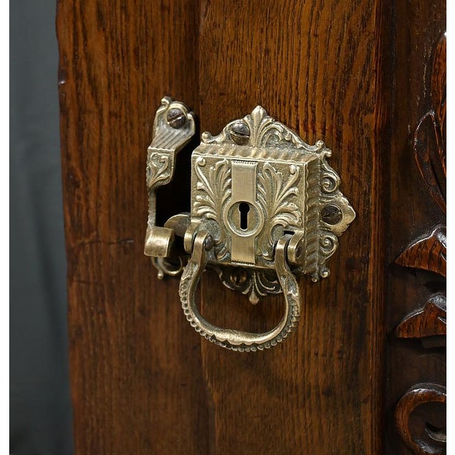 Brown Small Cooler in Oak For Sale - Image 8 of 18