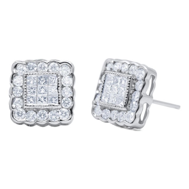 14K White Gold 1.0 Cttw Round Brilliant & Princess Cut Diamond Scallop-Edge Framed Square Halo Stud Earrings (G-H Color, SI1-SI2 Clarity) For Sale