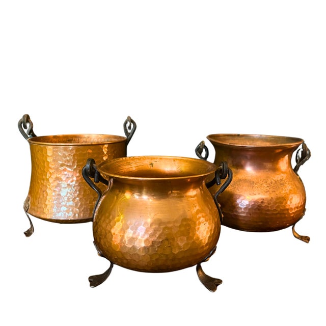 French Cauldron in Hammered Copper, Circa 1910 For Sale - Image 6 of 9