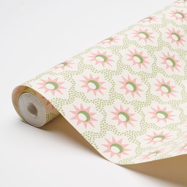 Schumacher SAMPLE - Schumacher Lucie Wallpaper In Pink & Green For Sale - Image 4 of 5