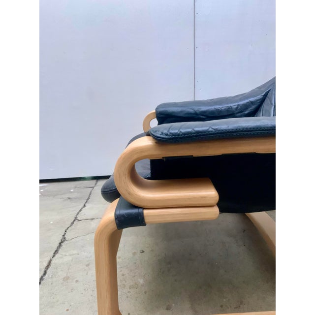 1960s Mid Century Scandinavian Modern Bentwood Black Leather Lounge Chair For Sale In New York - Image 6 of 10