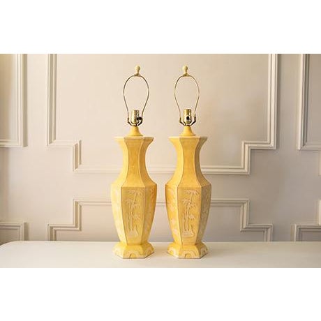Mid 20th Century Yellow Ginger Jar Chinoiserie Lamp Paul Hanson - a Pair For Sale In Minneapolis - Image 6 of 14
