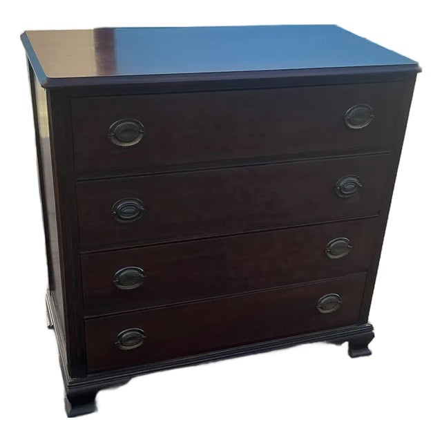 1970s Lexington Mahogany Chest of Drawers For Sale