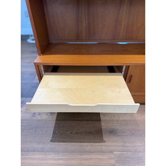 1960s 1960s Carlo Jensen for Hundevad Danish Modern Teak Media Bookcase & Credenza For Sale - Image 5 of 16
