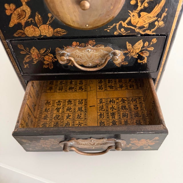 20th Century Chinoiserie Jewelry Box For Sale - Image 11 of 12