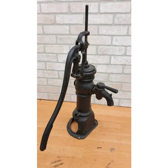 American Antique American Black Cast Iron Farm Well Water Pump For Sale - Image 3 of 10