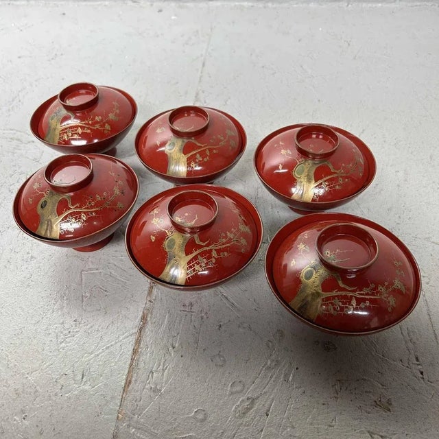 1920s Urushi Maki-E Rice Bowls with Sakura Decor, Japan, 1920s, Set of 8 For Sale - Image 5 of 10