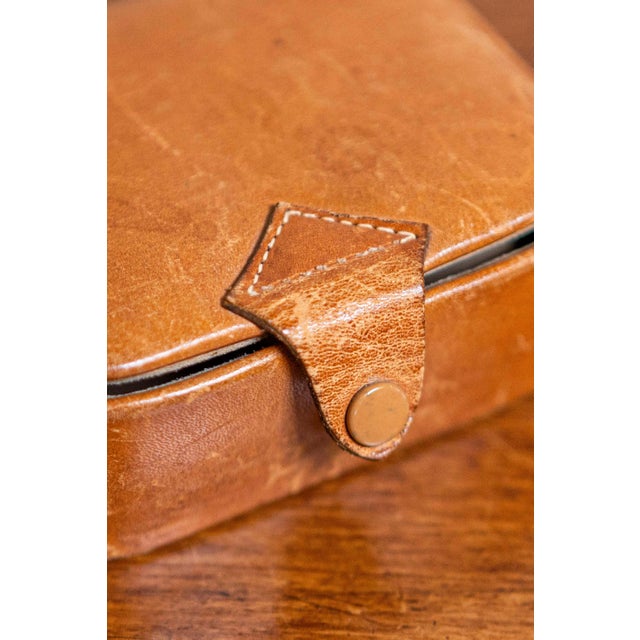 Small Antique Camalier & Buckley Leather Case with Buttoned Strap For Sale In Atlanta - Image 6 of 7