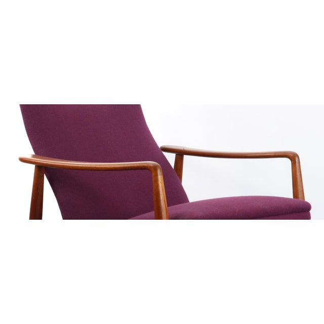Mid-Century Modern Danish Modern Lounge Chair (Hers) by Soren J. Ladefoged, ca. late 1950s, Denmark For Sale - Image 3 of 8