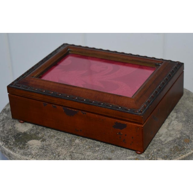 Vintage Mahogany Musical Jewelry Box /Velvet Interior For Sale In Philadelphia - Image 6 of 12