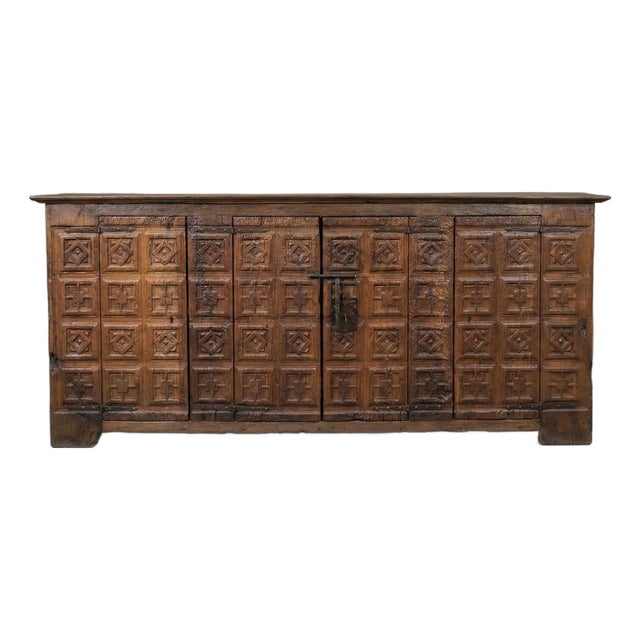 Spanish Sideboard with Diamond Points, 1700s For Sale