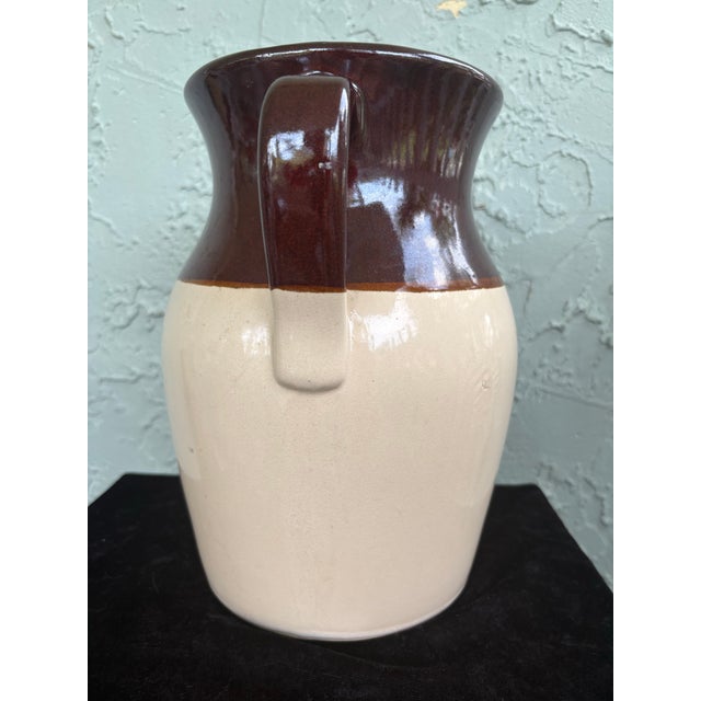 Vintage American Two-Tone Pottery Water Jug Pitcher in Brown & Cream Glaze For Sale In Orlando - Image 6 of 8