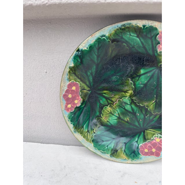 French Country 19th Century Majolica Pink Flowers Plate Clairefontaine For Sale - Image 3 of 4