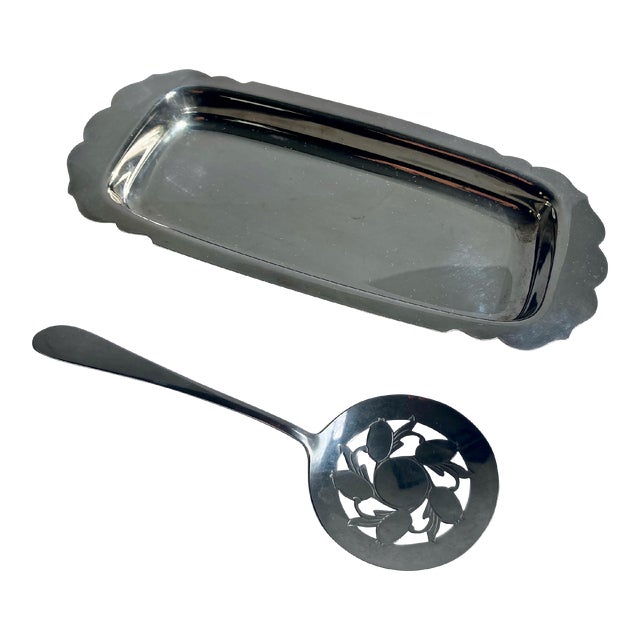Boxed Wm. Rogers Silverplate Cranberry Set With Plate & Server- 2 Pieces For Sale