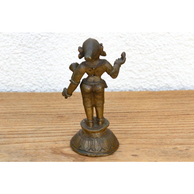 18th Century Indian Lost-Wax Bronze Attendant With Sunflower Offering For Sale - Image 5 of 9