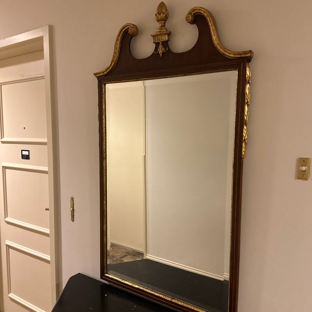 Chippendale Traditional Hall Mirror, Mahogany and Gilt. For Sale - Image 3 of 3
