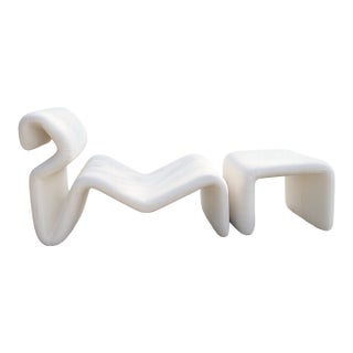 1950s Postmodern Sculptural Chaise Lounge With Matching Ottoman in Cream Linen For Sale