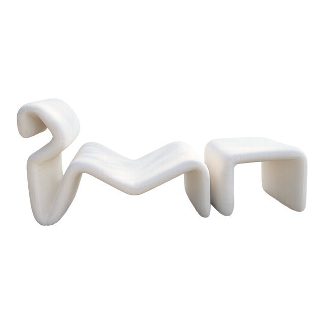 1950s Postmodern Sculptural Chaise Lounge With Matching Ottoman in Cream Linen For Sale