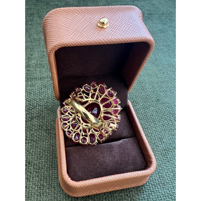 Late 20th Century Bochic "Orient" Vintage Natural Ruby Cocktail Ring Set In 18K Gold, Certificate For Sale - Image 5 of 11