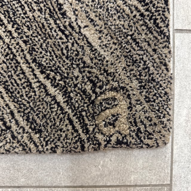 2010s 5ft X 8ft Angela Adams for Design Within Reach Grace Area Rug, Graphite For Sale - Image 5 of 12