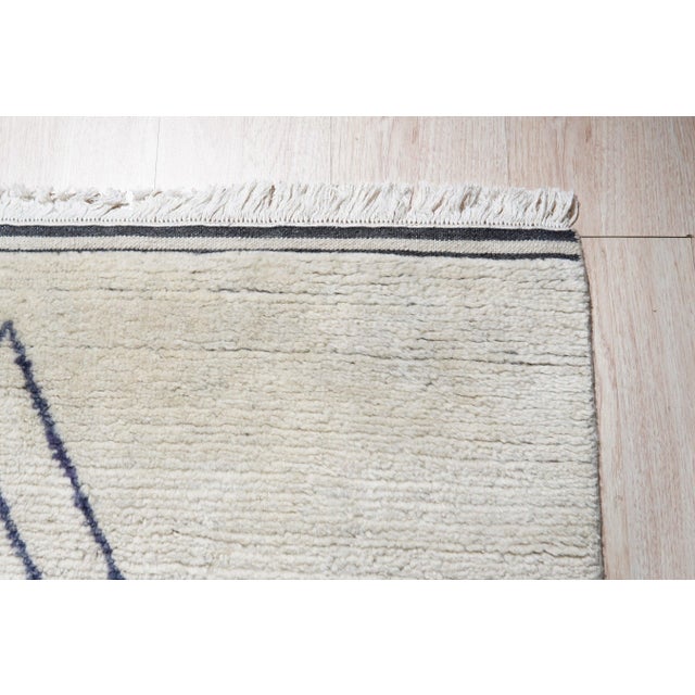 Traditional 4x12 Ophelia Moroccan Ivory Geometric Modern Hand Knotted Wool Carpet Rug For Sale - Image 3 of 6