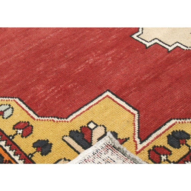 1960s Turkish Oushak Rug For Sale - Image 4 of 6