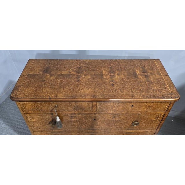 French Amboyna Chest of Drawers, 1880s For Sale - Image 9 of 13