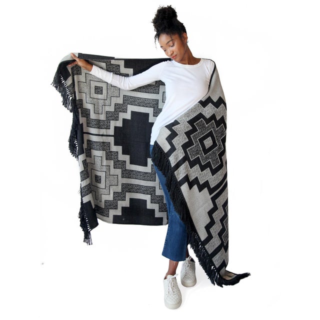 Contemporary Pampa Charcoal Alpaca Throw Blanket For Sale - Image 3 of 5