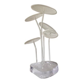 Vintage Lucite Large Stay Sculpture - Postmodern For Sale