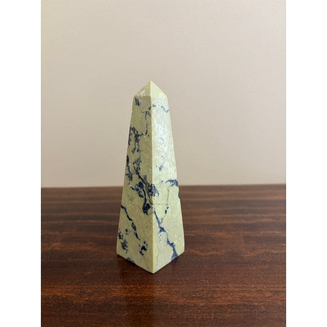 Late 20th Century Yellow and Black Marble Obelisk With Dramatic Veining For Sale - Image 5 of 11
